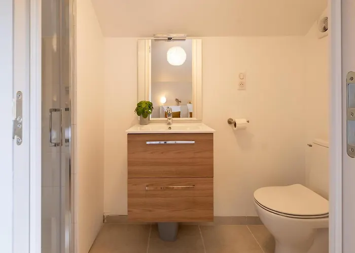 Charming With Private Pool