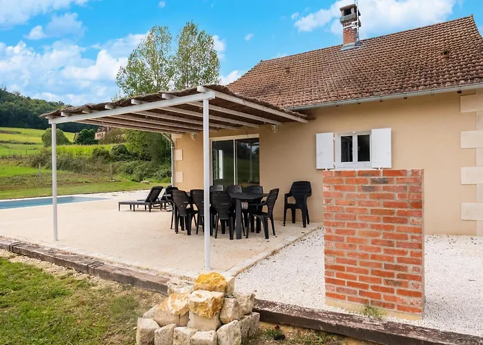 Charming With Private Pool *